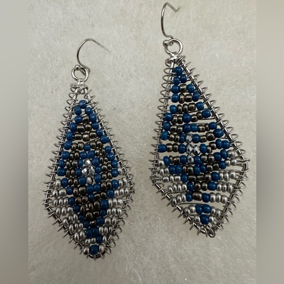 Earrings - Picture 3 of 5